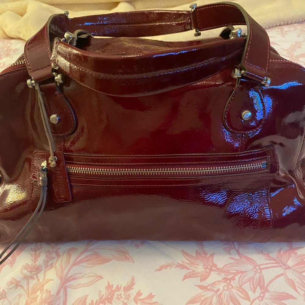 Gorgeous Liz Claiborne Leather Satchel